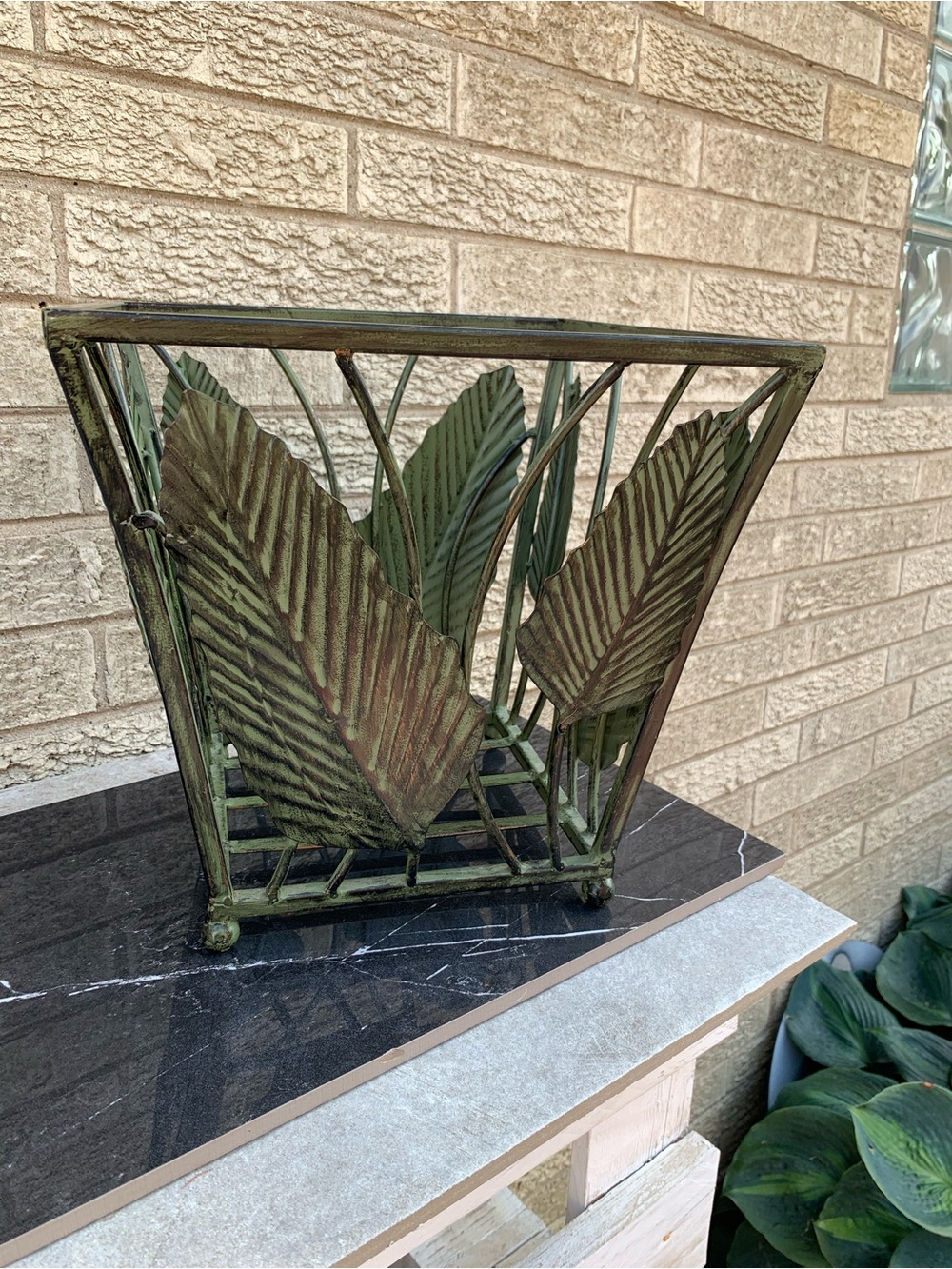 Green Metal Leaf Decorative Planter Holder - Elegant Home Accents